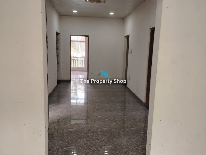 perches with 03 story house for sale in Kundasale* Ideal for Residence purpose.* 10 Bedrooms with 09 Attachedbathroom and one seperate bathroom,pantry, living* Good environment.* Parking available for 06 vehicles in front space.* Water, Electricity, telephone facilities are available. * Documents in order* Under construction• This Location is situated near Kundasale Main road (only 500m)• Good neighborhood.• Quiet natural surroundings.• Taxi Stand, Shops, mini Supermarkets, Bank: few minutes. • Price can be Negotiable☆ : Kandy town 6 km :Pallekale Ground 3km : SLIIT,CIBA 1kmCall us for an appointment to visit the property.Please contact us for more Details: Hotline - 0777 507501 Genuine buyers only.NO BROKERS PLEASE..Visit our website for more properties.